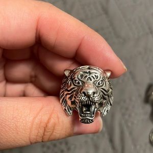 Sterling silver tiger ring